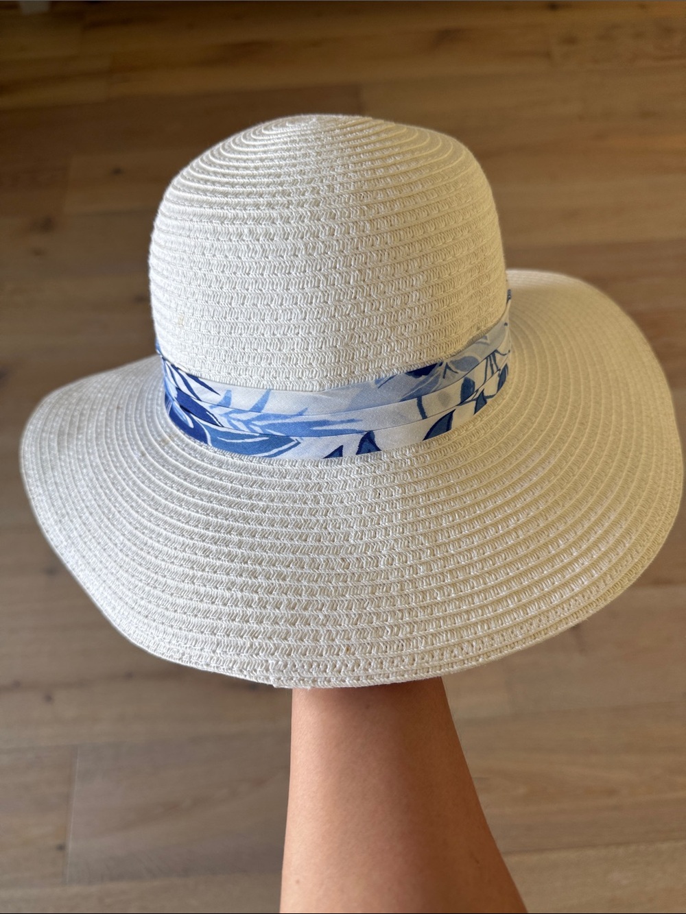 Janie and Jack Cream Straw Sun Hat with Blue Leaf Band